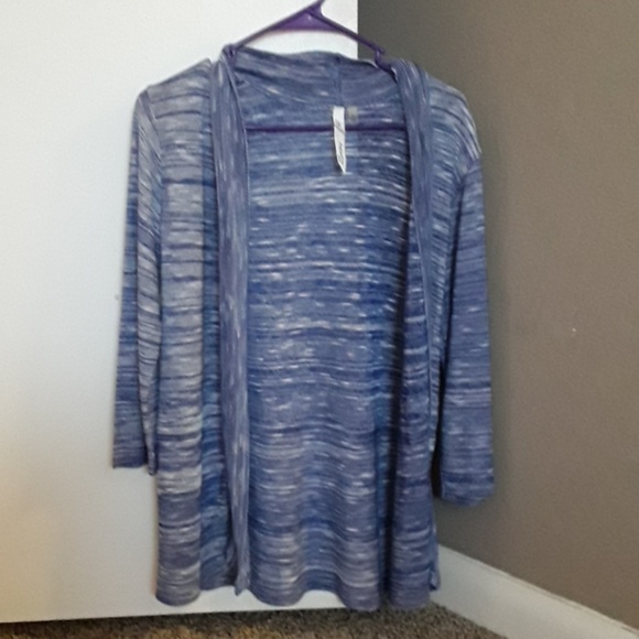 Cardigan - Picture 2 of 3